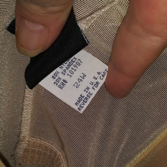 Bathing suit - Picture 3 of 3